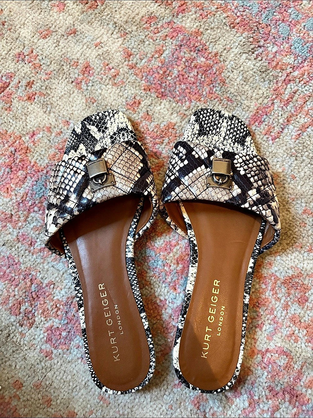 Kurt Geiger London Brixton Lock Slide Sandal Black & White